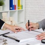 Чи можна виписати людину без її згоди: як це працює